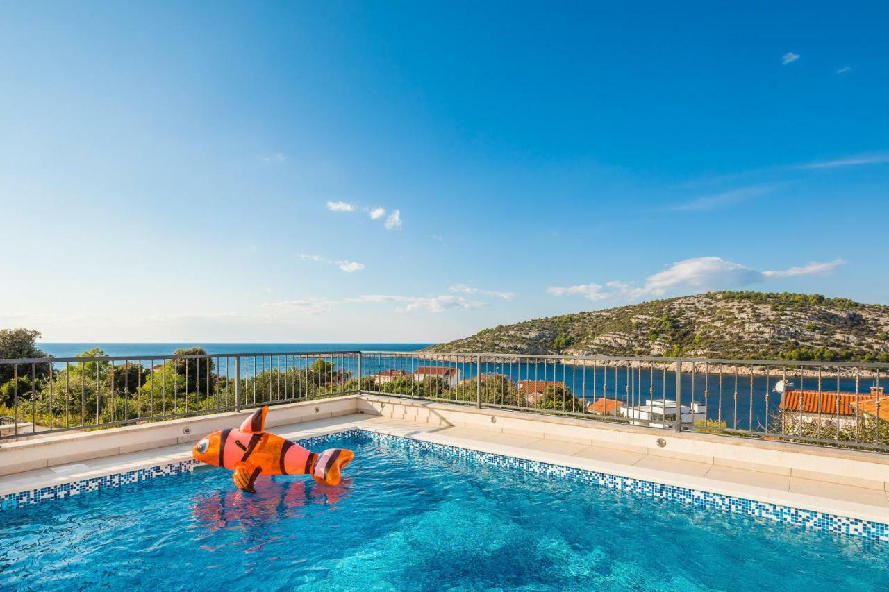 Villa Diomedes With The Sea View And The Pool Рогозница Экстерьер фото